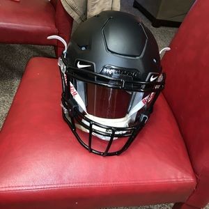 2017 Riddell speedflex adult medium